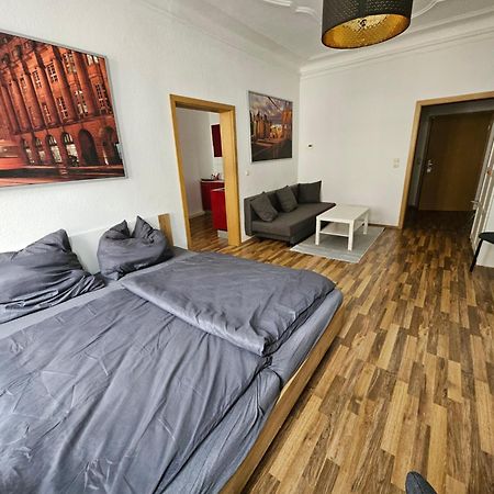 Ferienwohnung Apartment In Zittauer Stadtzentrum Innenstadt Innenring Top Lage - Wohnen Auf Zeit In Zittau - 1 Raum Wohnung Luaran gambar