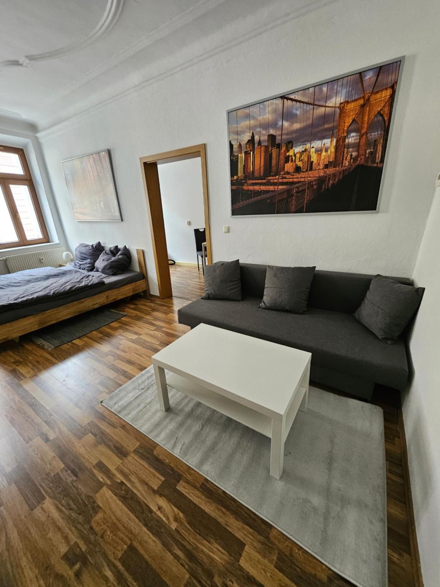 Ferienwohnung Apartment In Zittauer Stadtzentrum Innenstadt Innenring Top Lage - Wohnen Auf Zeit In Zittau - 1 Raum Wohnung Luaran gambar
