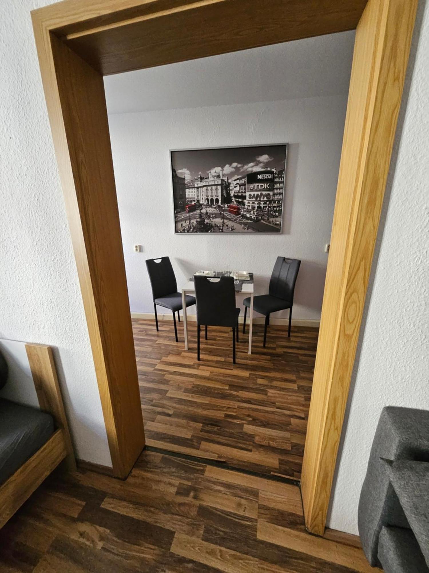 Ferienwohnung Apartment In Zittauer Stadtzentrum Innenstadt Innenring Top Lage - Wohnen Auf Zeit In Zittau - 1 Raum Wohnung Luaran gambar