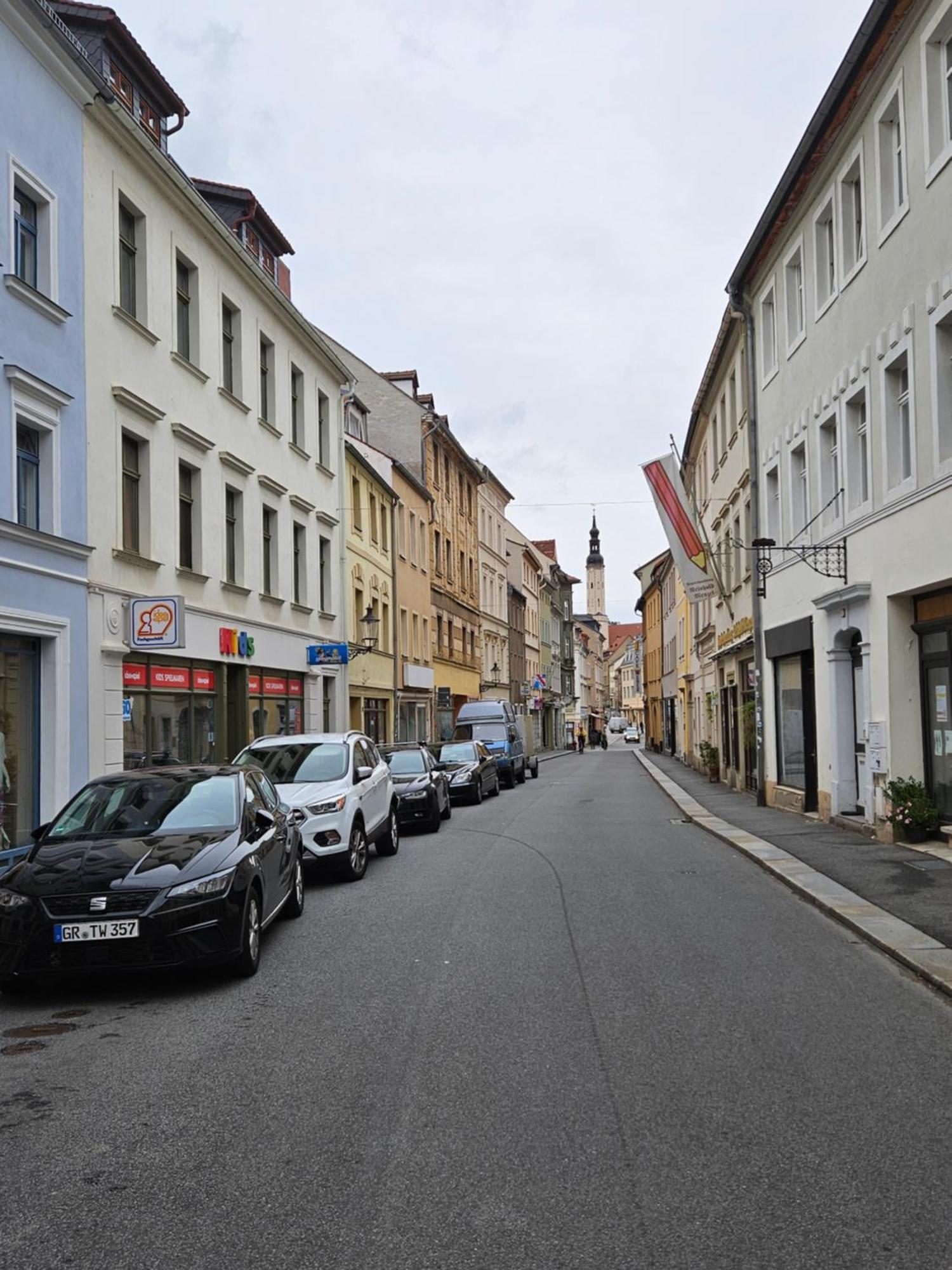 Ferienwohnung Apartment In Zittauer Stadtzentrum Innenstadt Innenring Top Lage - Wohnen Auf Zeit In Zittau - 1 Raum Wohnung Luaran gambar